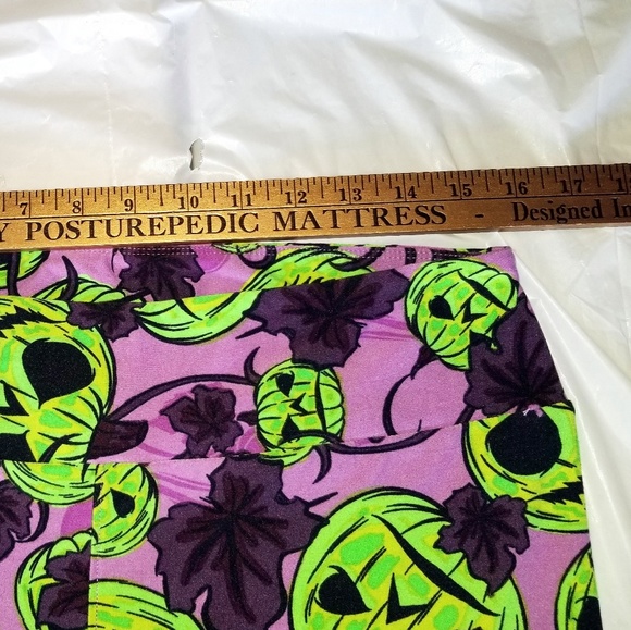 Rare Lularoe TC Tall Curvy Green Pumpkins Unicorn - Picture 7 of 7